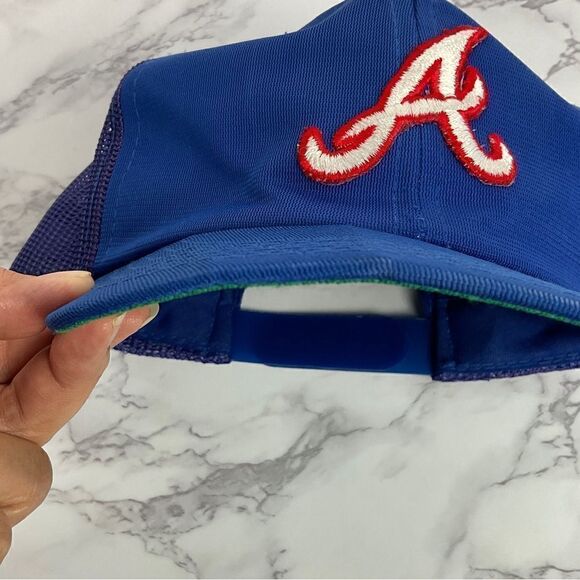 Atlanta Braves Vintage Blue Snapback Trucker Hat Cap - Picture 3 of 6